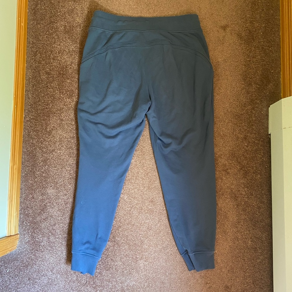 Lululemon Warm Down Jogger Code Blue Size 12 - image 3
